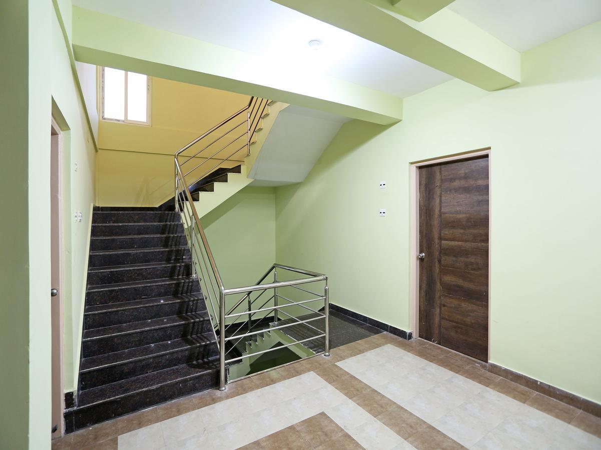 Oyo 11343 Hotel Sai International Бхубанешвара Экстерьер фото