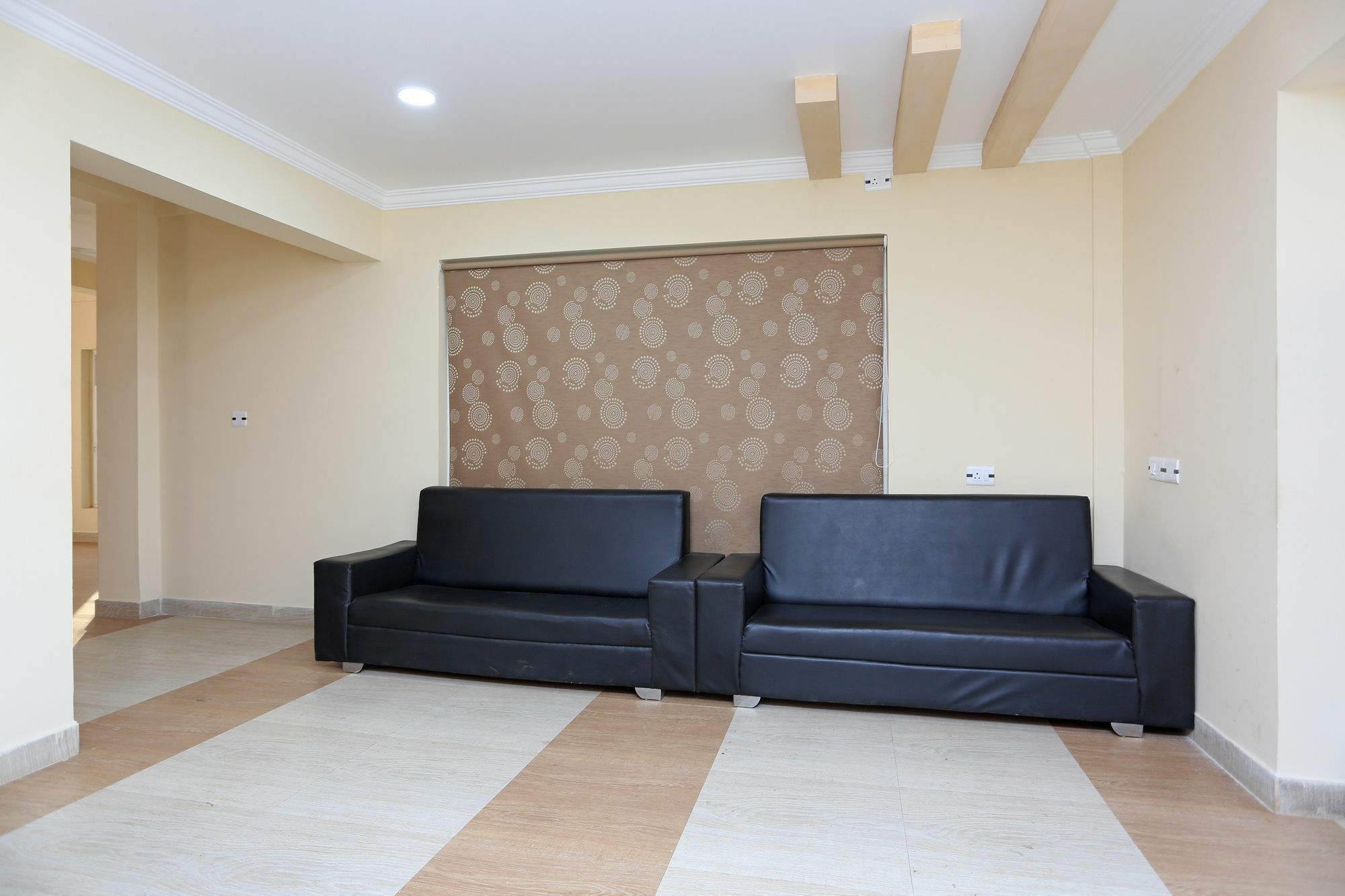 Oyo 11343 Hotel Sai International Бхубанешвара Экстерьер фото