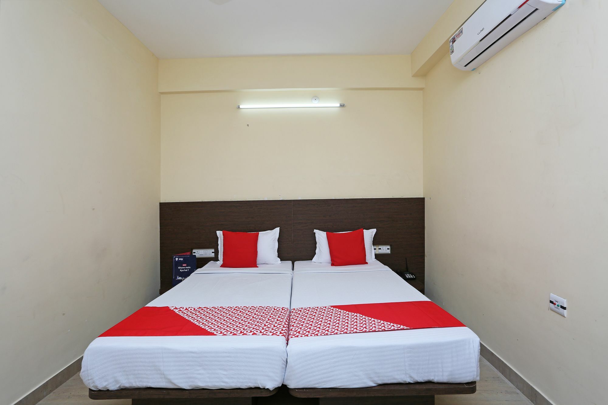 Oyo 11343 Hotel Sai International Бхубанешвара Экстерьер фото